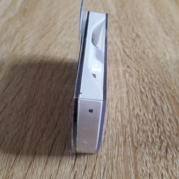 MAC Lashes 48 - Picture 2 of 2